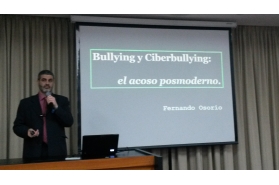 Docentes asistieron a charla de Bullying y Cyberbullying dictada por Lic. Fernando Osorio